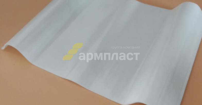 Лист стеклопластиковый профилированный бесцветный 20-100-1,0 (трапеция)